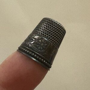 Antique Sterling Silver Size 9 Simons Bros Thimble Gothic S inside
